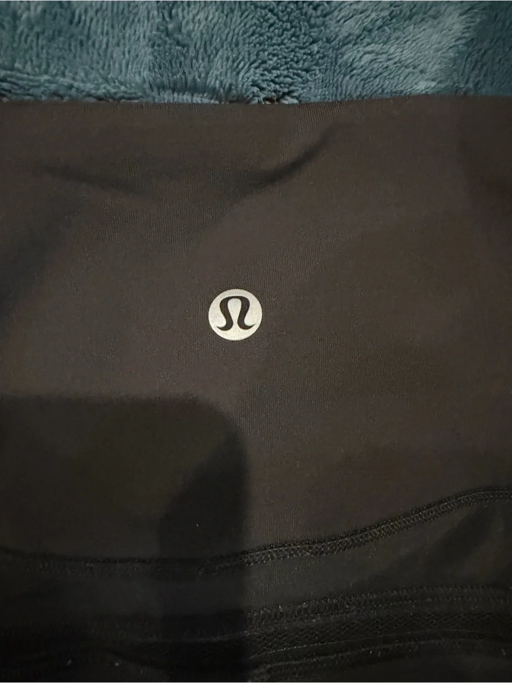 Cropped lululemon leggings, sz 8, 17 inches